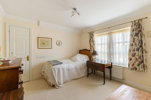 Photo 19- click for photo gallery